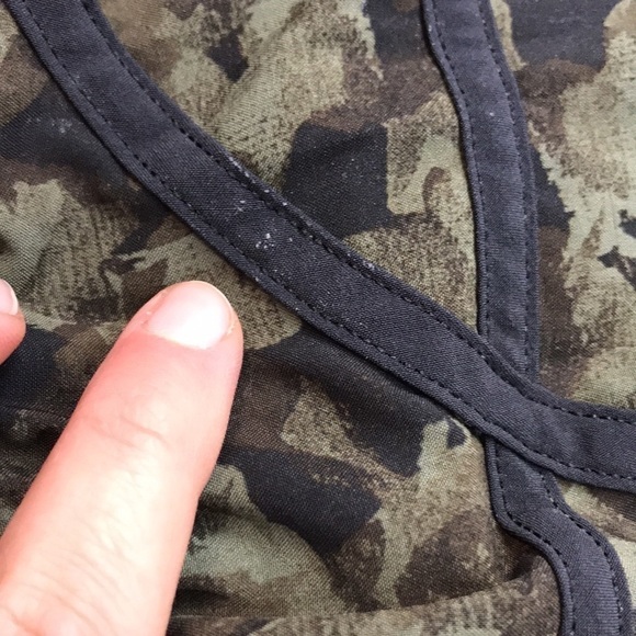 🔥$SALE$🔥 Lululemon Tracker Short Mystic Jungle - Picture 7 of 9